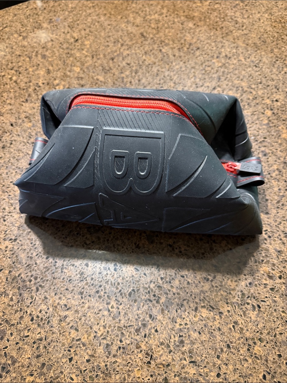 Wurkin Stiffs Leak Resistant Silicone Dopp Bag
